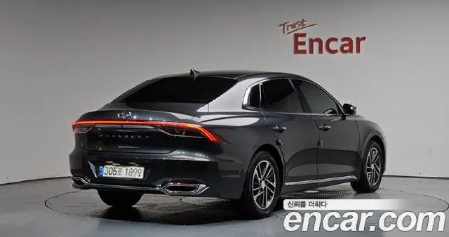 Hyundai Grandeur 