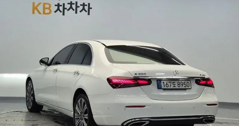 Mercedes-Benz E-Class 