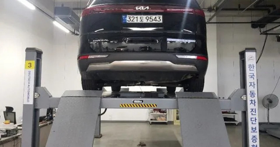 Kia Carnival 