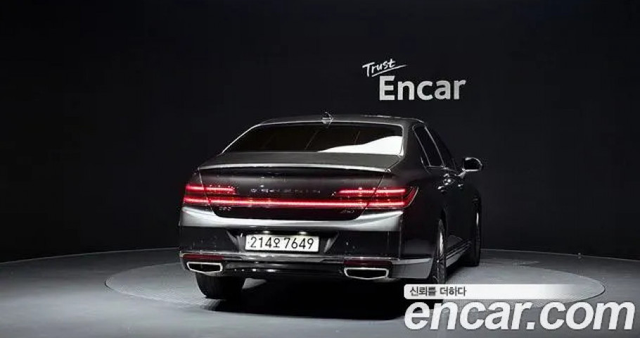 Genesis G90 