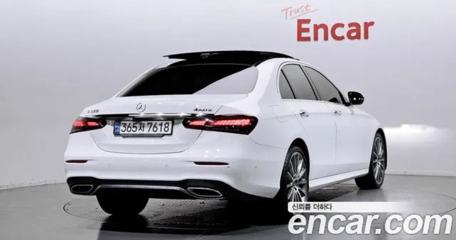 Mercedes-Benz E-Class 