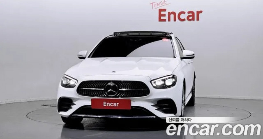 Mercedes-Benz E-Class 