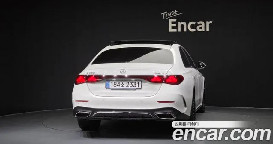 Mercedes-Benz E-Class 
