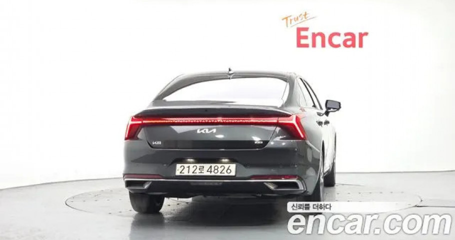 Kia K8 