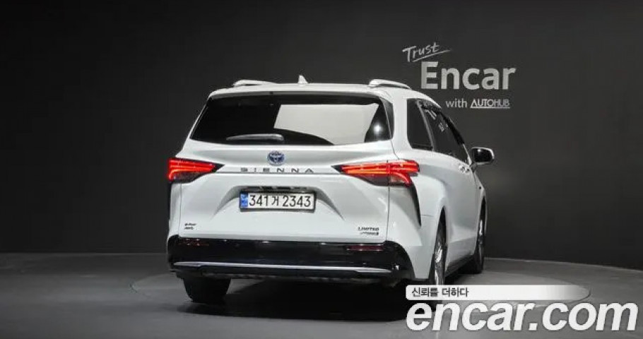 Toyota Sienna 