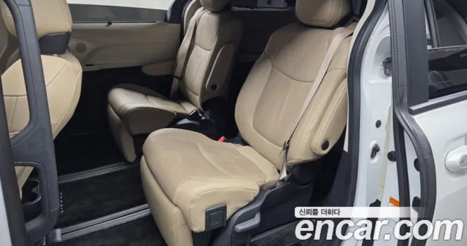 Toyota Sienna 