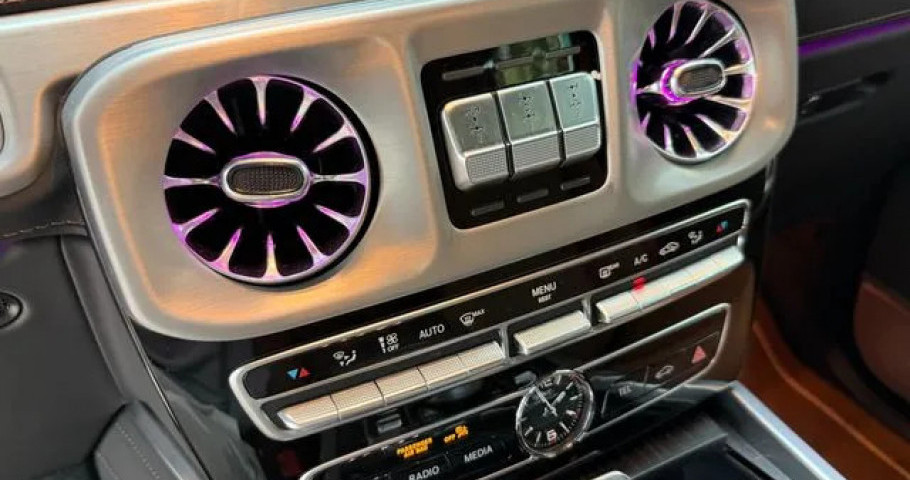 Mercedes-Benz G-Class 