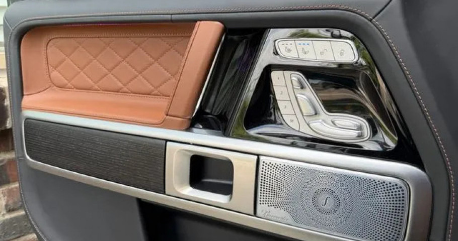 Mercedes-Benz G-Class 