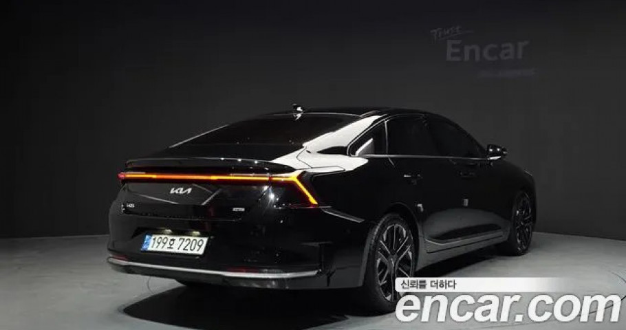 Kia K8 