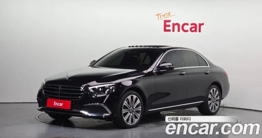 Mercedes-Benz E-Class 
