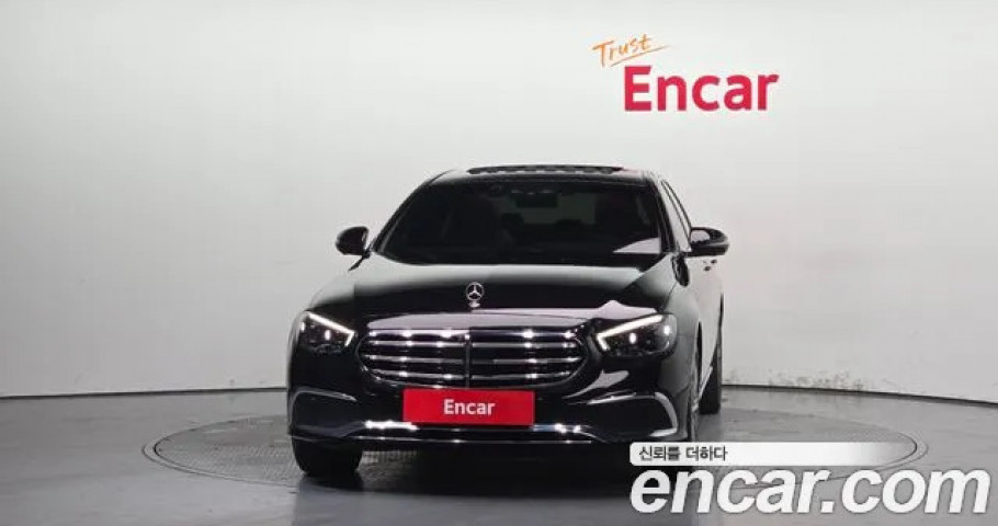 Mercedes-Benz E-Class 