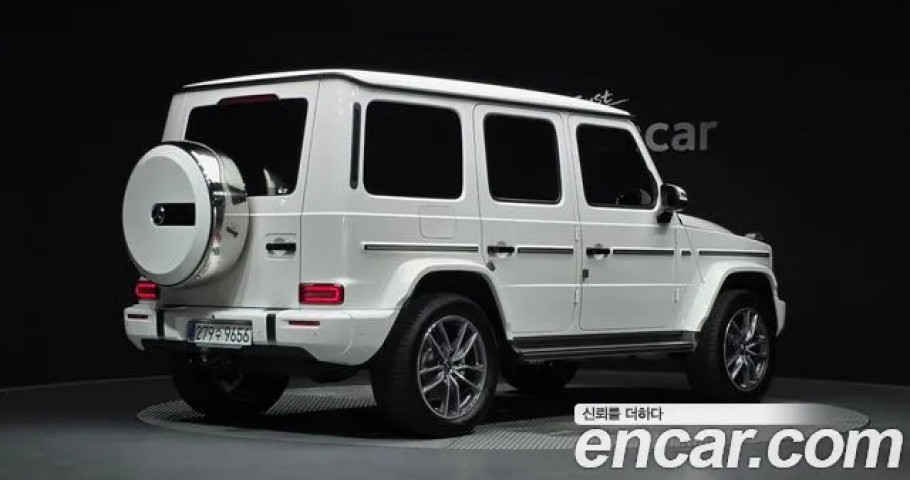 Mercedes-Benz G-Class 