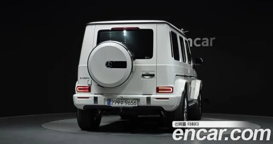 Mercedes-Benz G-Class 