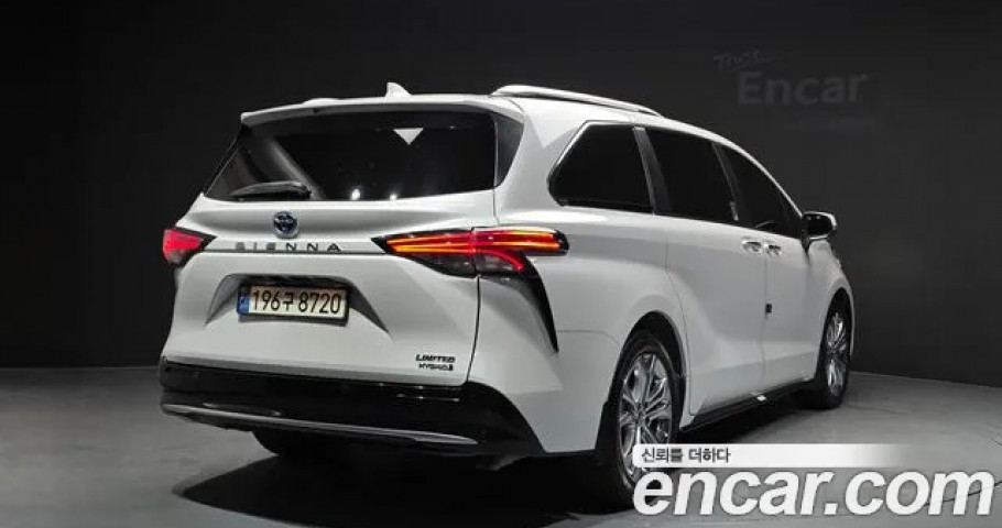 Toyota Sienna 