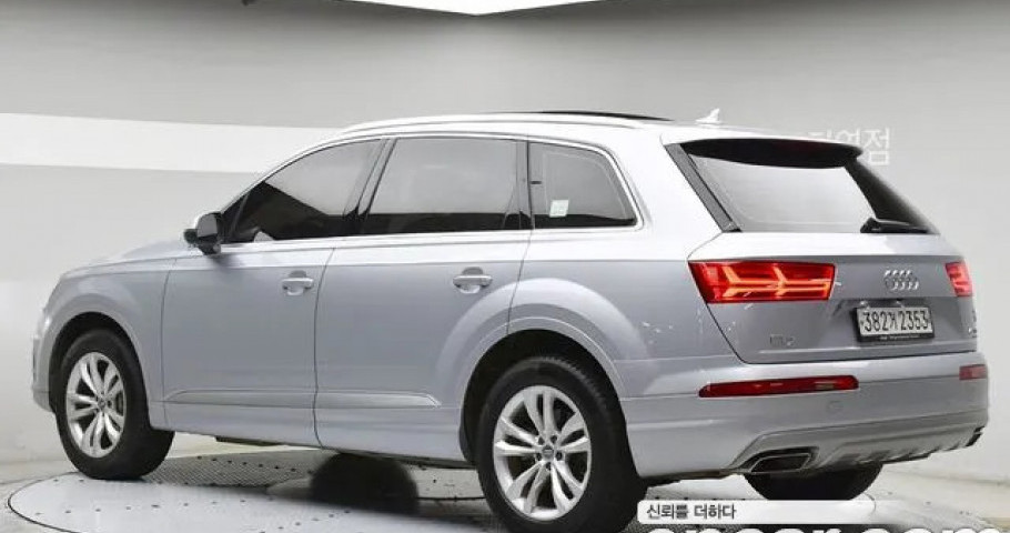 Audi Q7 