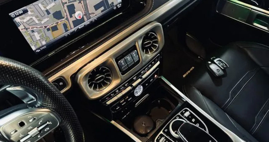 Mercedes-Benz G-Class 