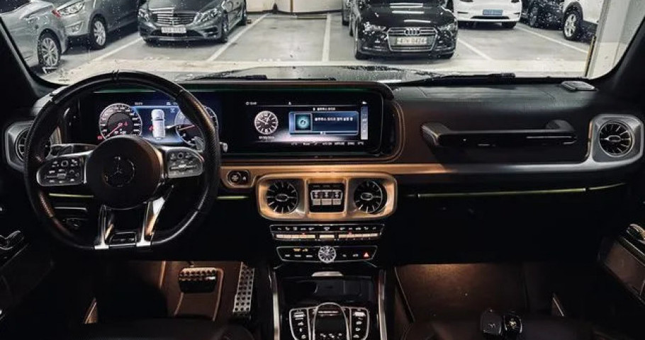 Mercedes-Benz G-Class 