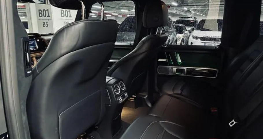Mercedes-Benz G-Class 