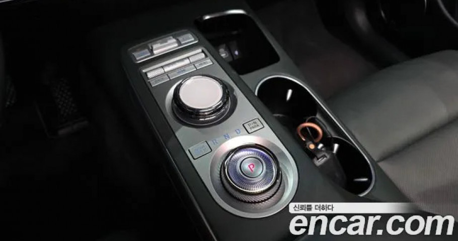 Genesis Gv70 