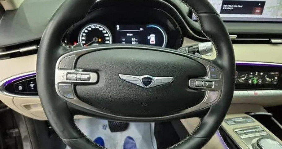 Genesis Gv70 