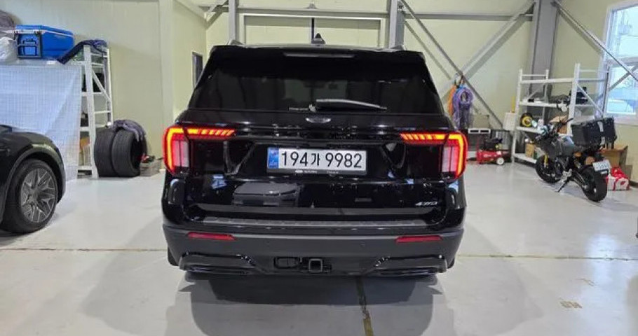 Ford Explorer 
