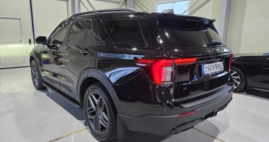 Ford Explorer 