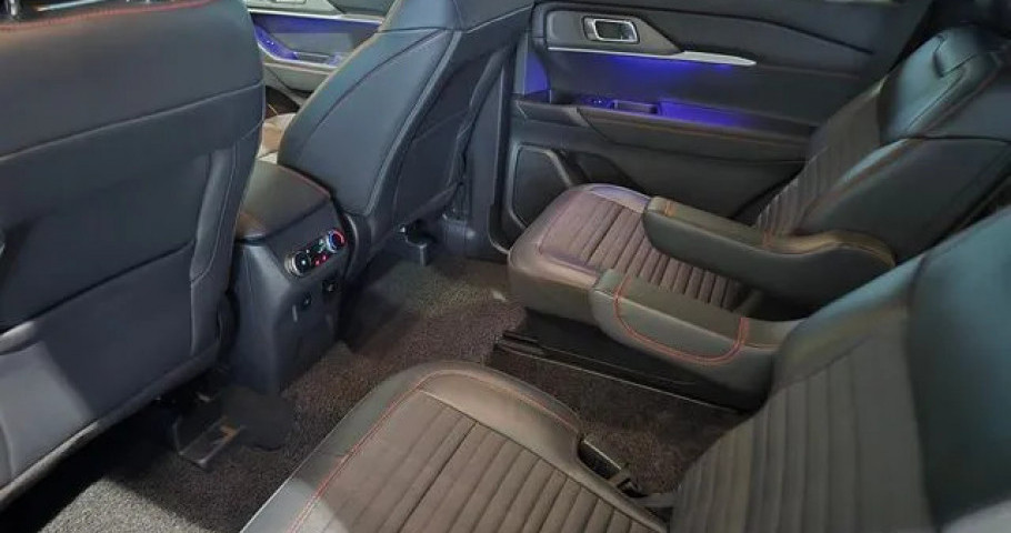 Ford Explorer 