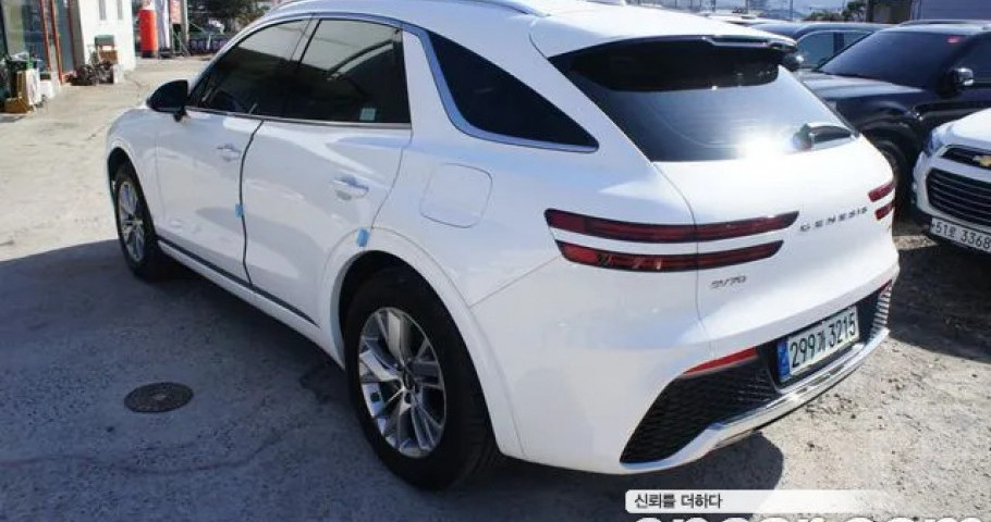 Genesis Gv70 