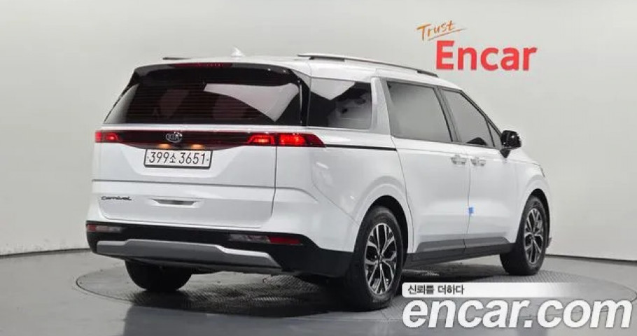 Kia Carnival 