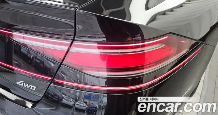 Genesis G90 