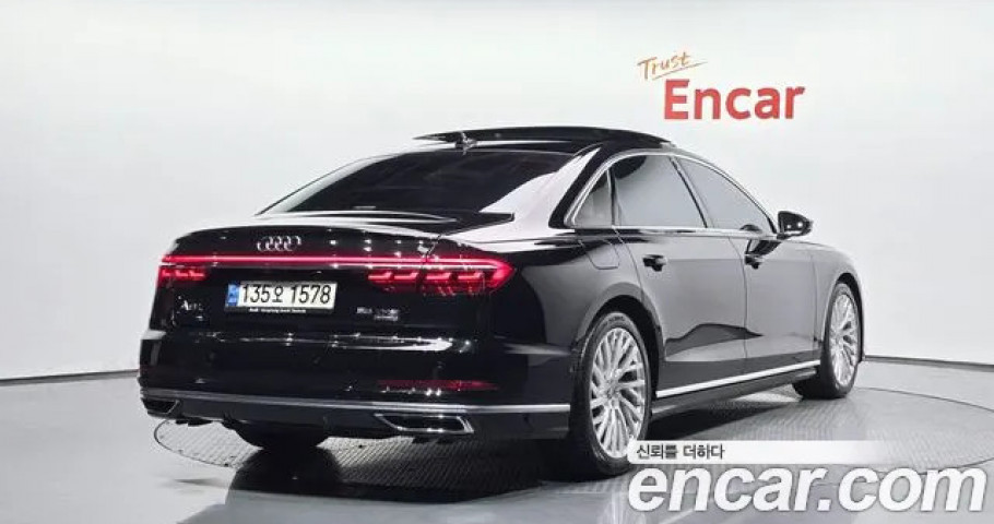 Audi A8 