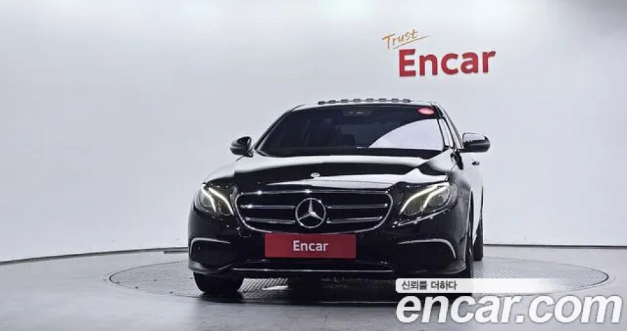 Mercedes-Benz E-Class 