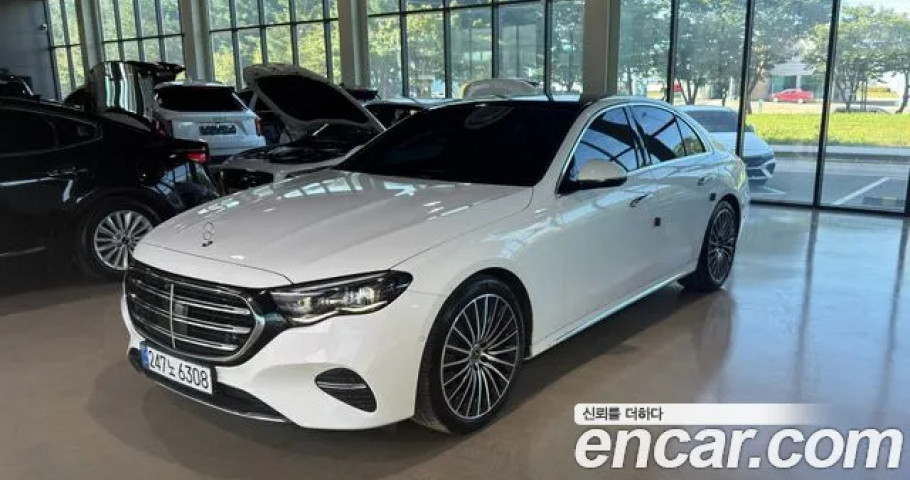 Mercedes-Benz E-Class 