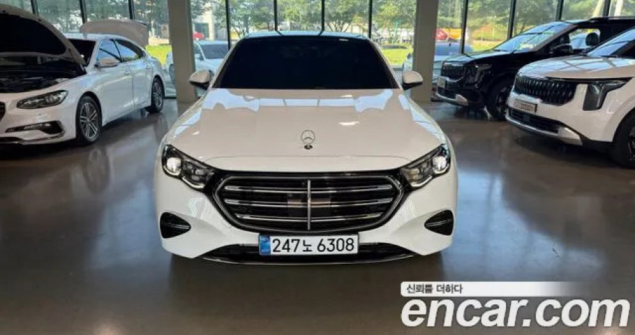 Mercedes-Benz E-Class 