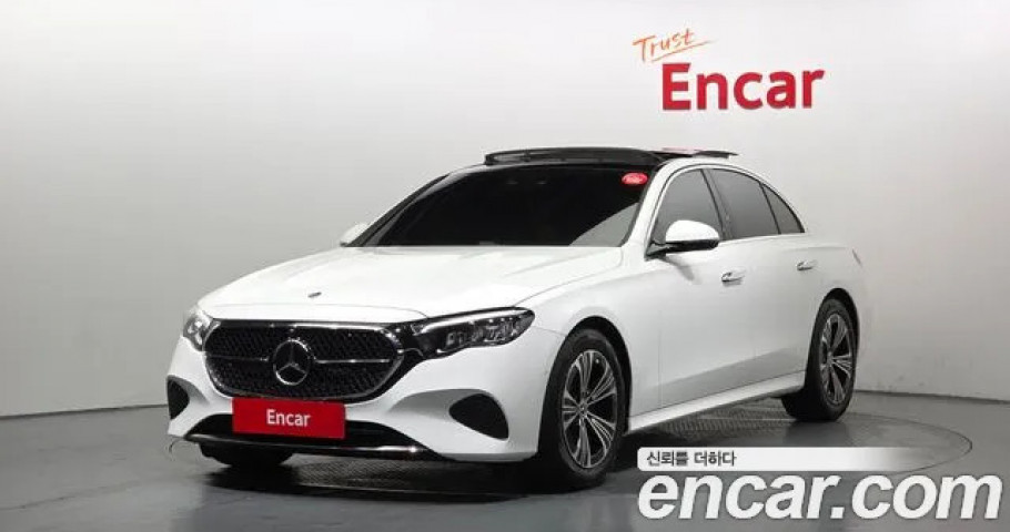 Mercedes-Benz E-Class 