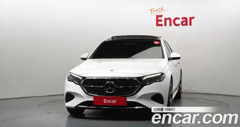 Mercedes-Benz E-Class 