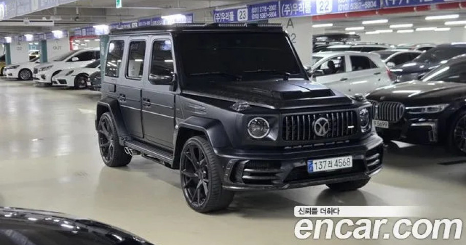 Mercedes-Benz G-Class 