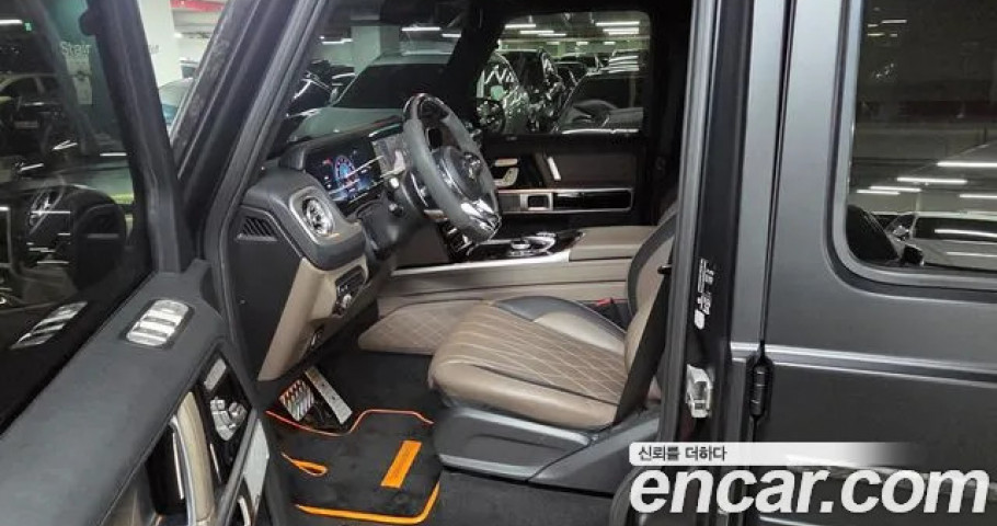 Mercedes-Benz G-Class 