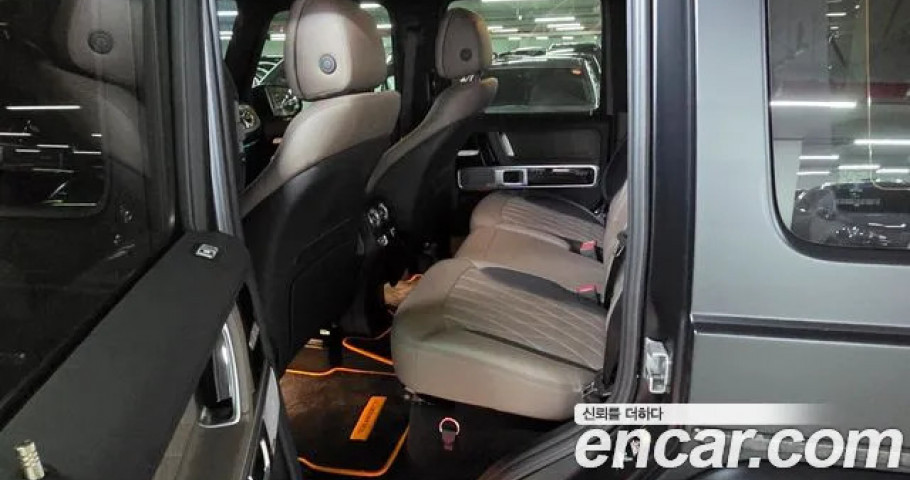 Mercedes-Benz G-Class 