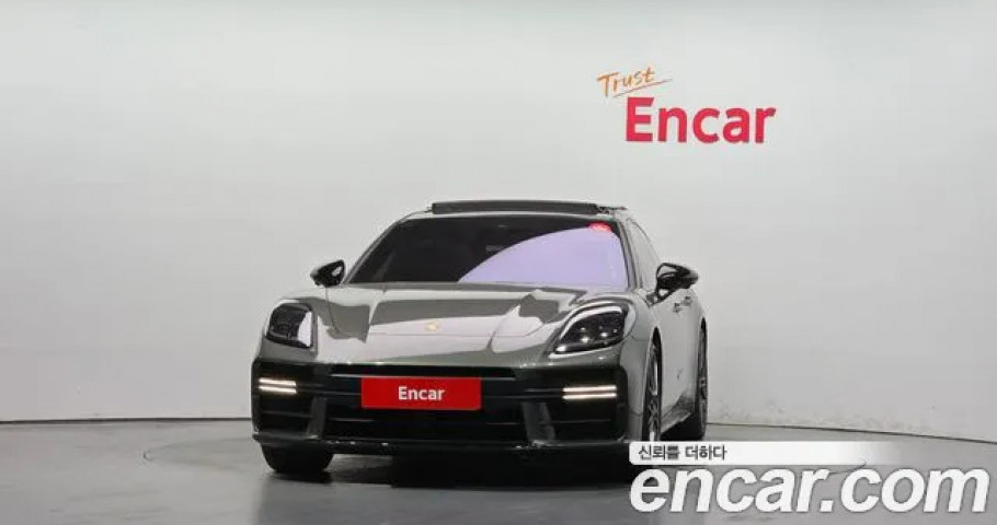 Porsche Panamera 