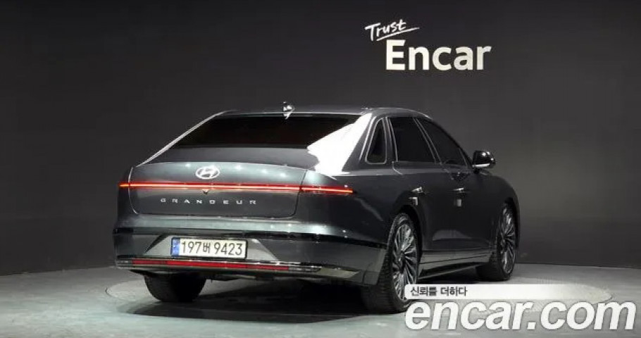 Hyundai Grandeur 