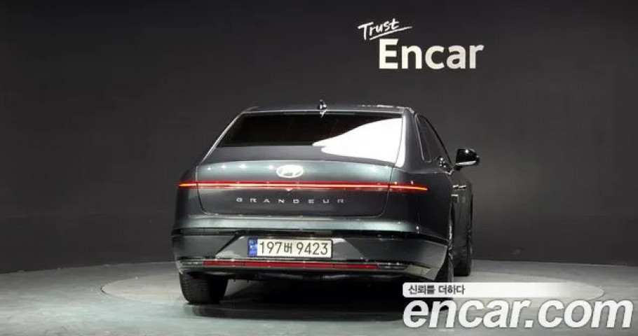 Hyundai Grandeur 