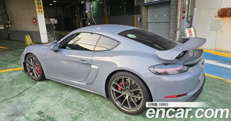 Porsche 718 