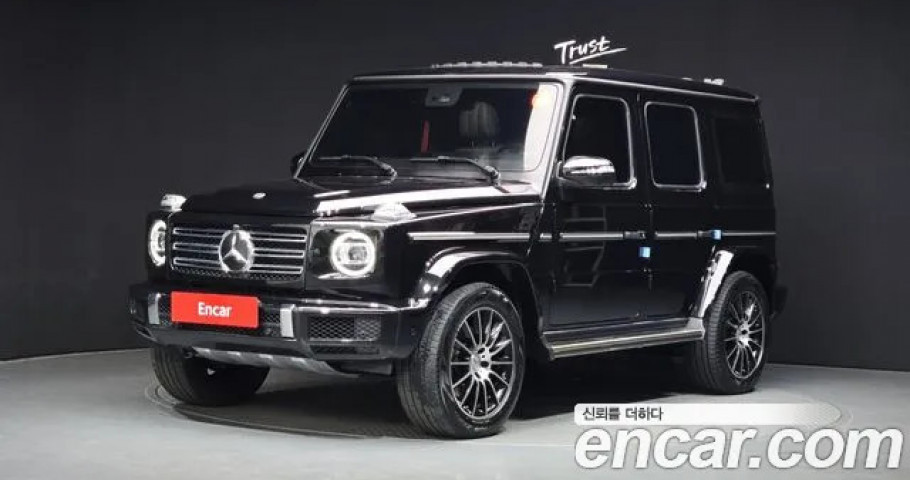 Mercedes-Benz G-Class 