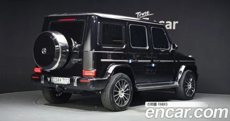 Mercedes-Benz G-Class 