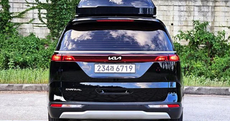 Kia Carnival 