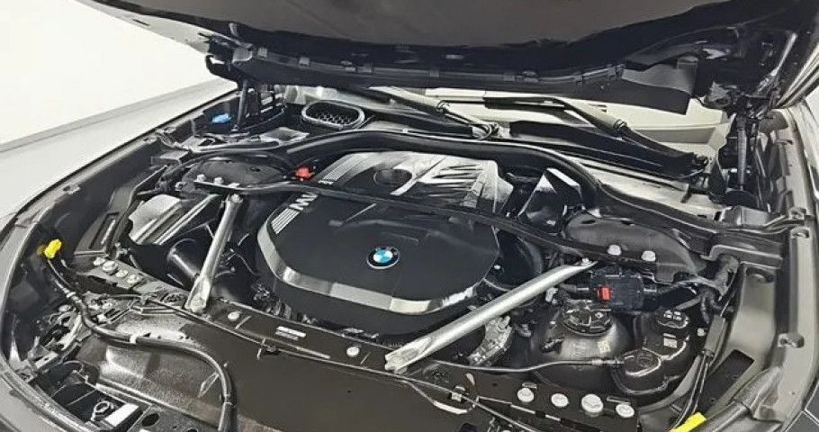 Bmw 7-Series 