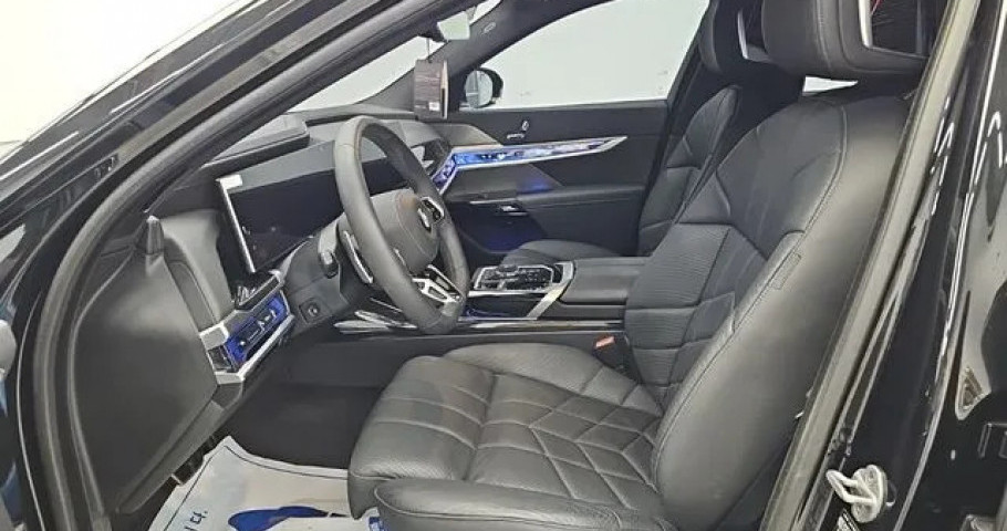 Bmw 7-Series 