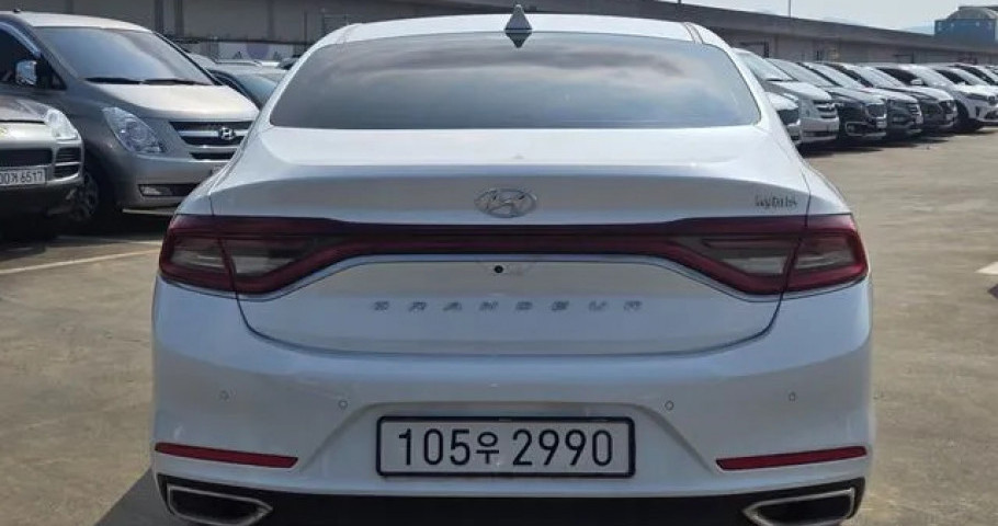 Hyundai Grandeur 