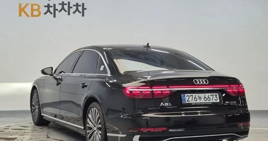 Audi A8 